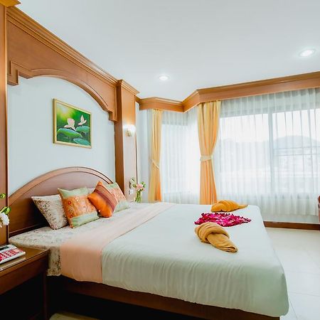 Rk Guesthouse Patong Екстер'єр фото