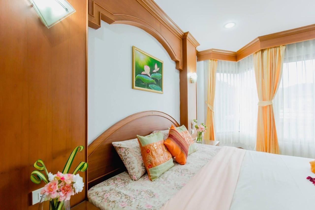 Rk Guesthouse Patong Екстер'єр фото