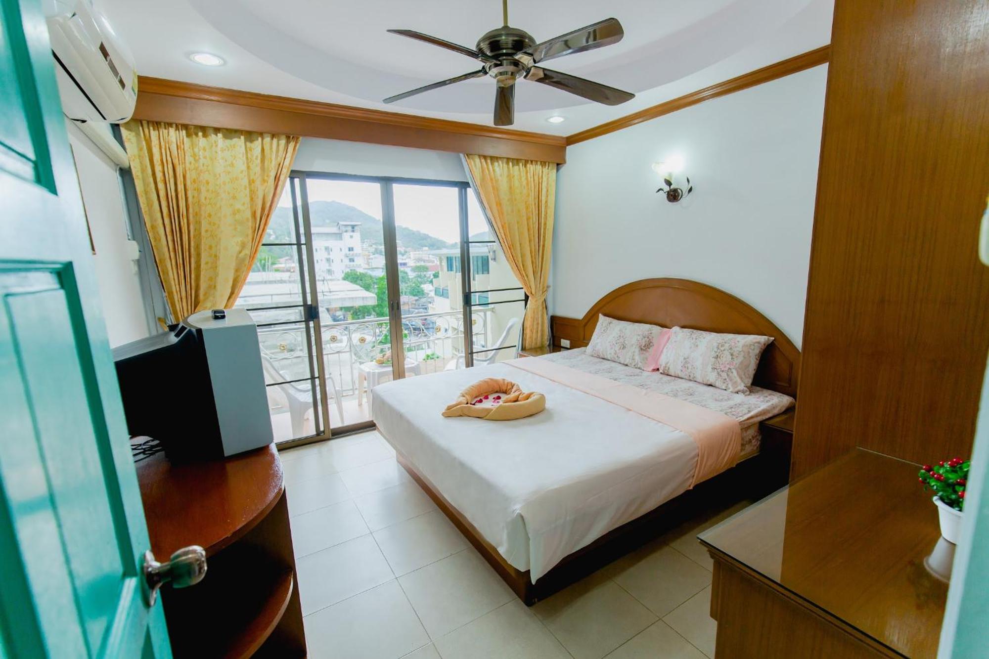 Rk Guesthouse Patong Екстер'єр фото