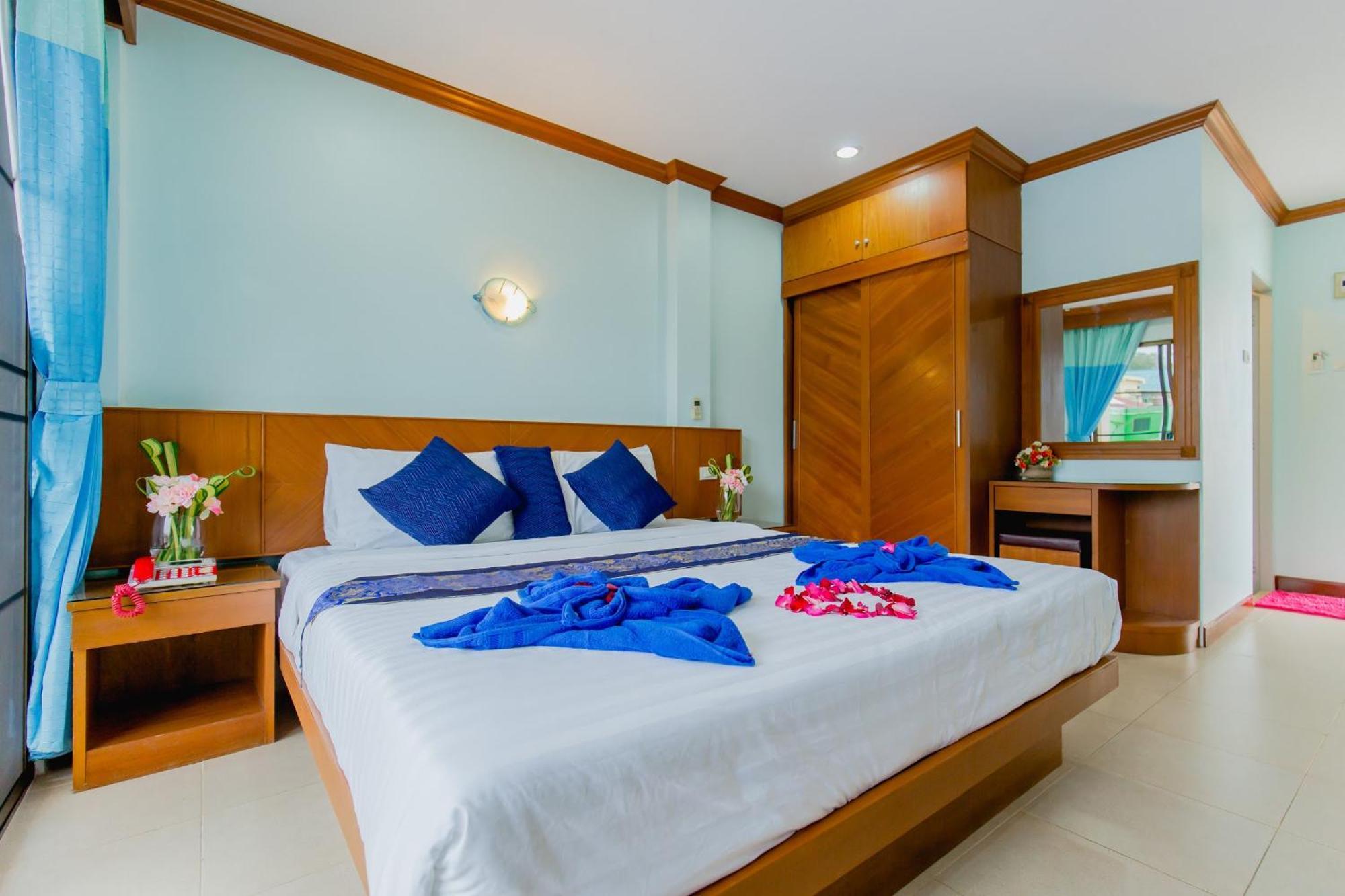 Rk Guesthouse Patong Екстер'єр фото