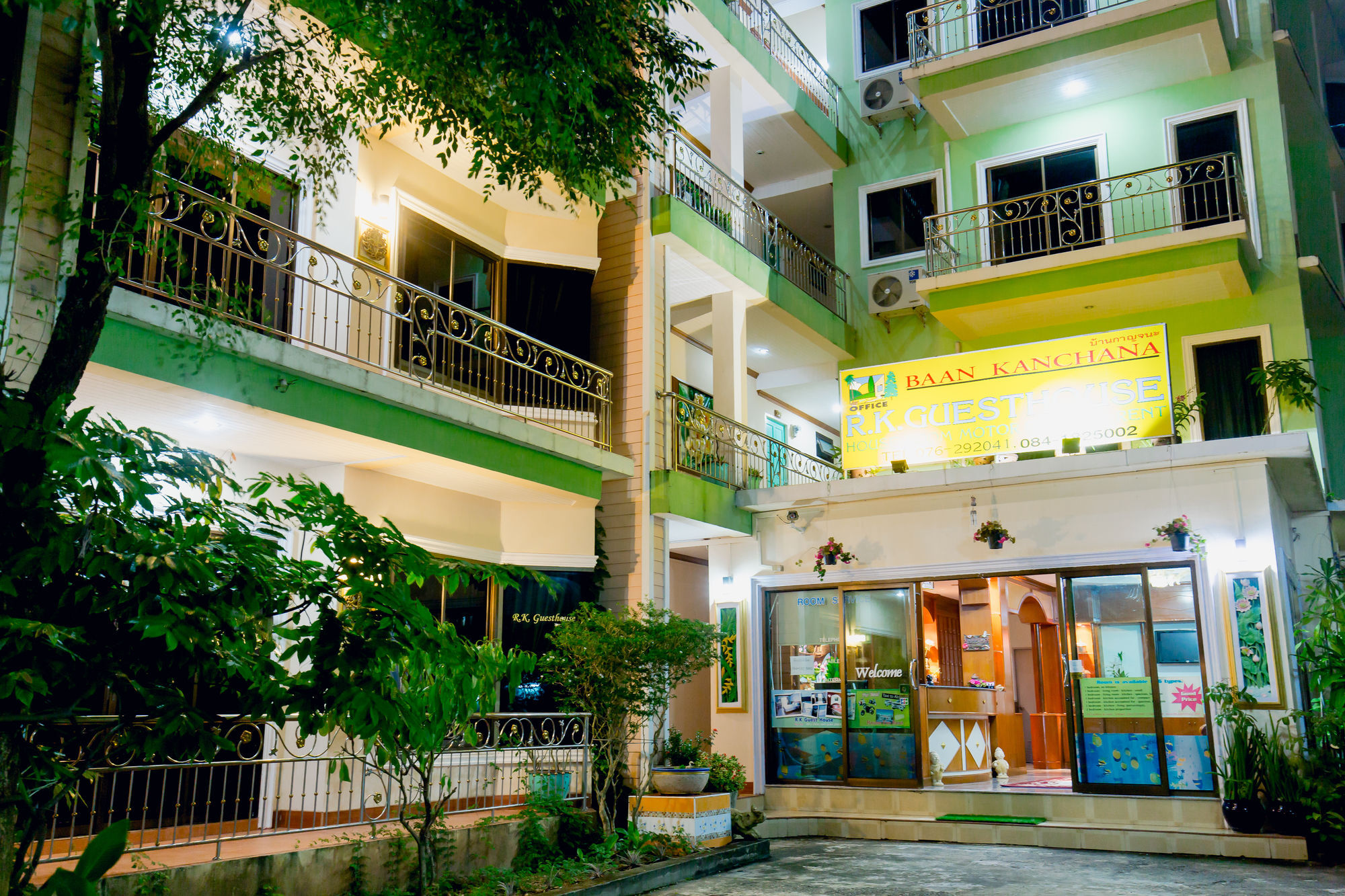 Rk Guesthouse Patong Екстер'єр фото