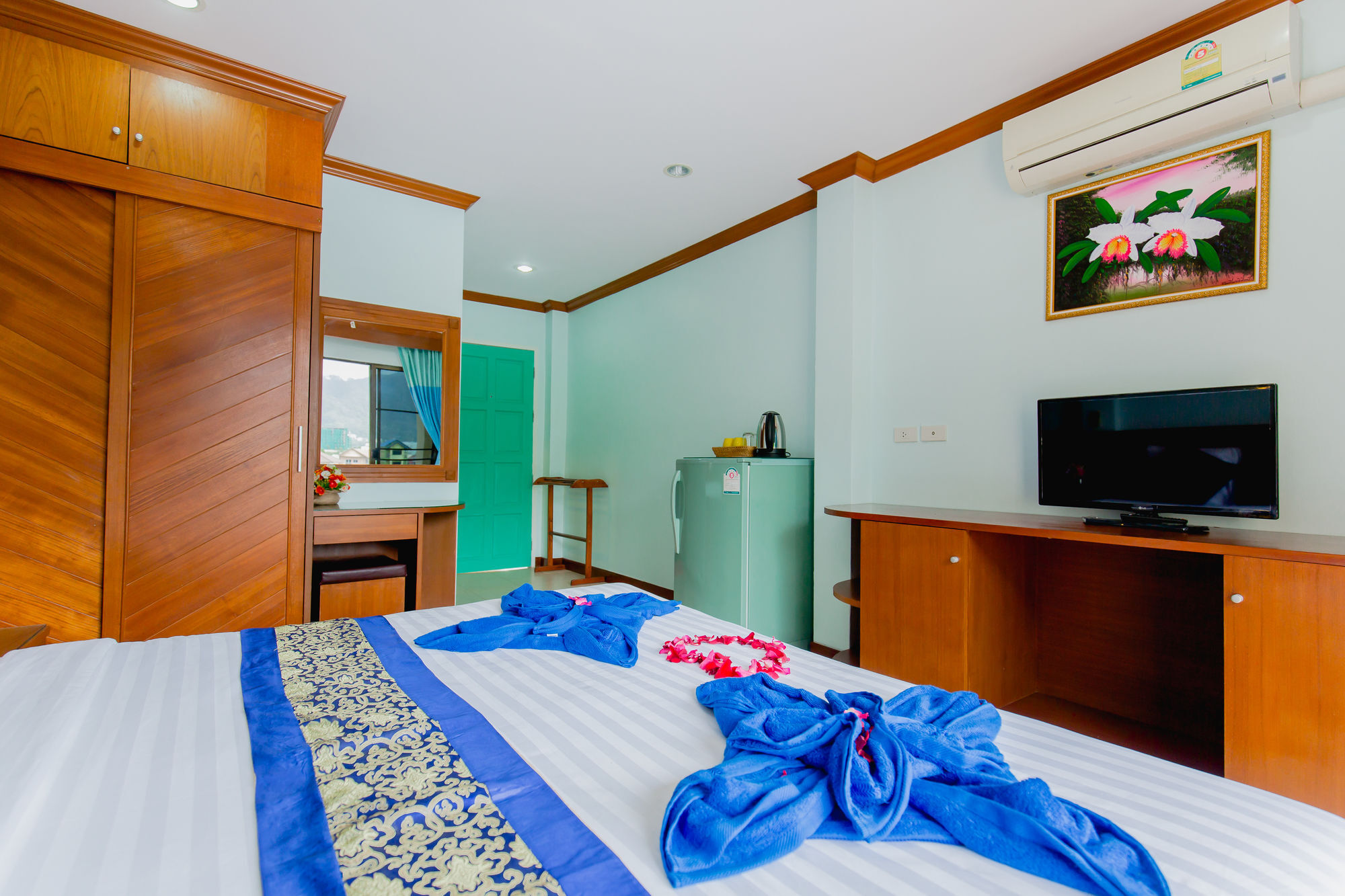 Rk Guesthouse Patong Екстер'єр фото